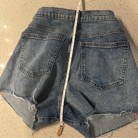 GAP Pride Rainbow Embroidered 3” Denim Shorts 27 New - Picture 11 of 15